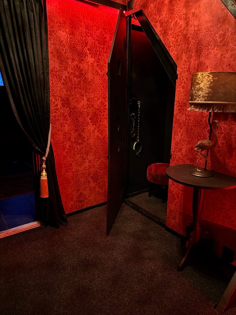 2plus 2club - Erotic Massage in Athens, Greece - Photo 2