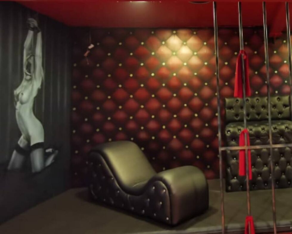 Des Moines Lifestyles Club - Erotic Massage in Des Moines, United States - Photo 3