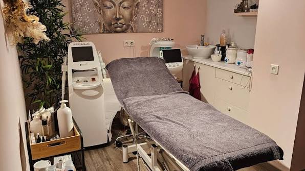 Body-to-body massage available – 5