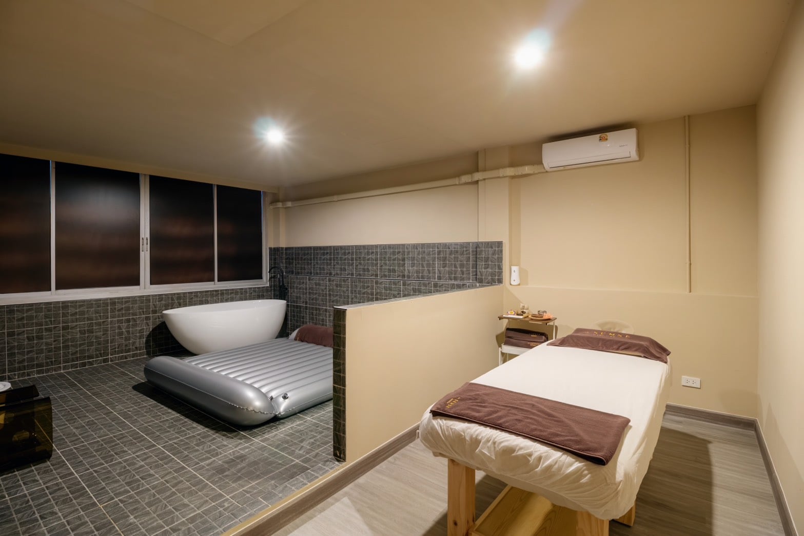 Erotic massage photo — The Sense Bangkok