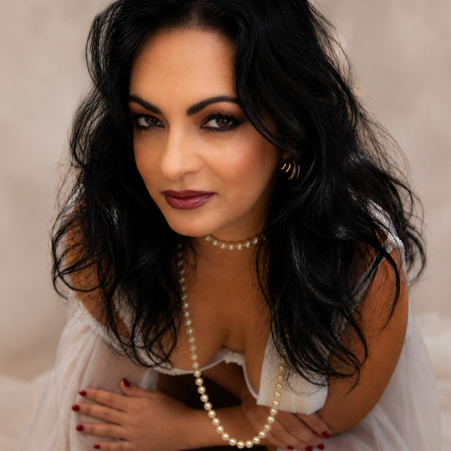 Erotic massage photo — Mona Velvet