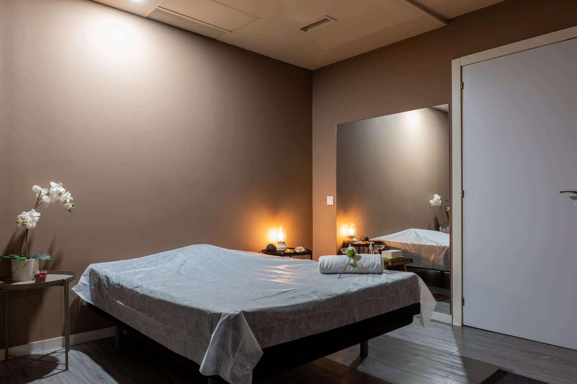 Erotic Massage — happy ending massage Barcelona