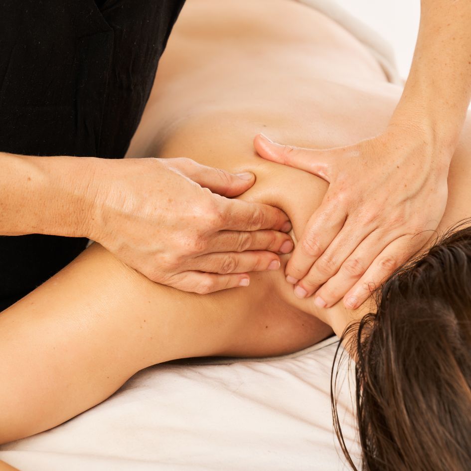 Erotic massage GIF — Masajes SVQ AQUA