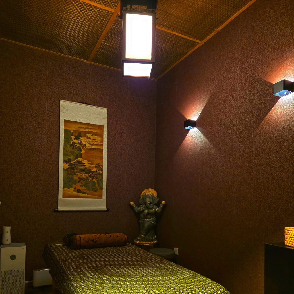Erotic massage GIF — Zen Therapy