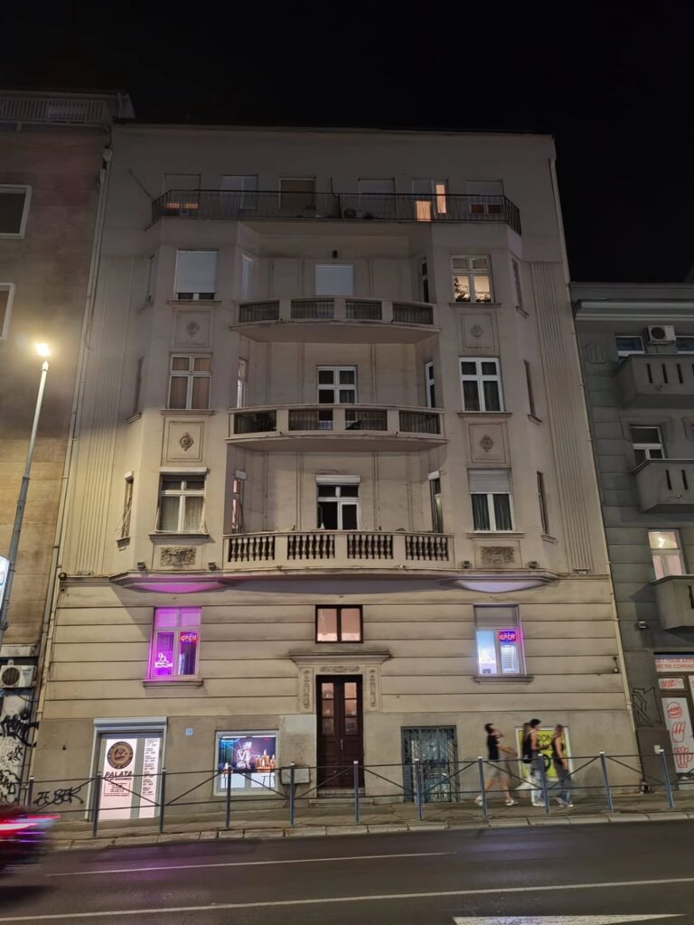 Ερωτικό μασάζ GIF, Excellence Massage