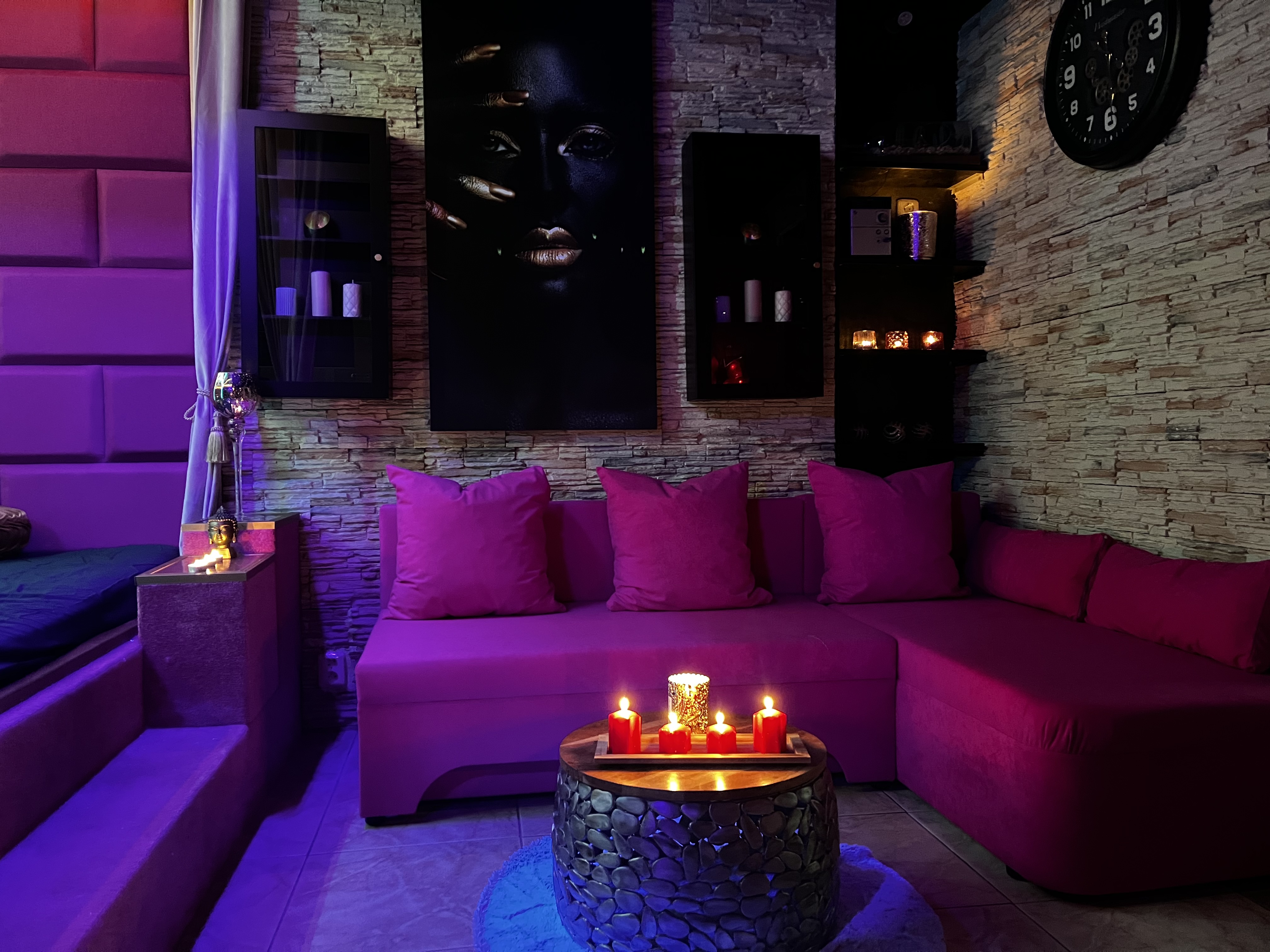 Erotic massage GIF — NYMFIS Liberec