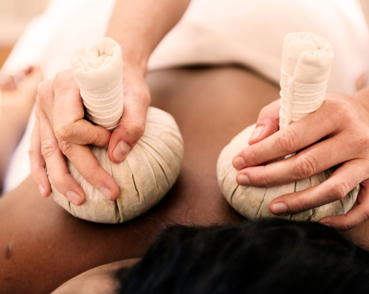 Erotic massage GIF — Suksai Thai Masajes