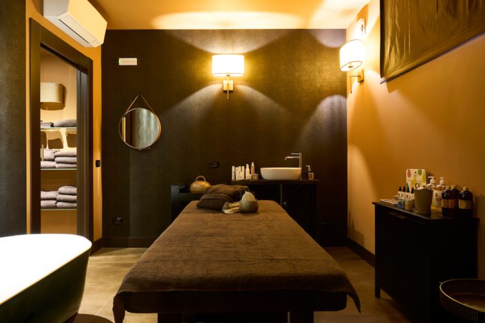 Erotic massage GIF — Bellomo Estetica Maschile