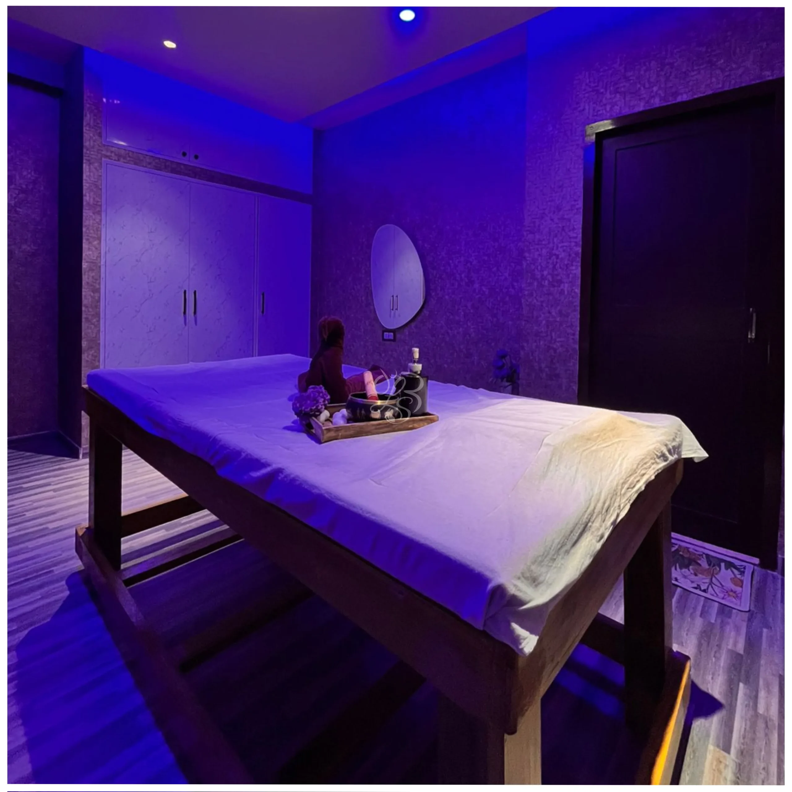Erotic massage GIF — Blue Lounge Spa