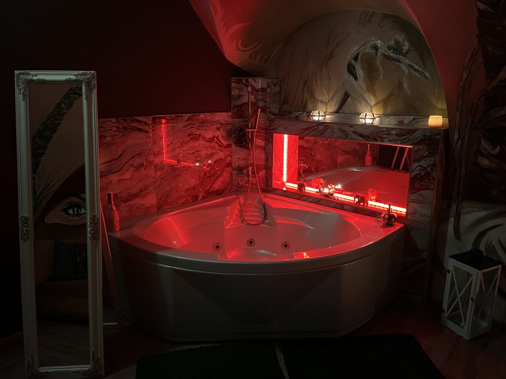 Erotic massage GIF — Eroticke Masaze Ceske Budejovice
