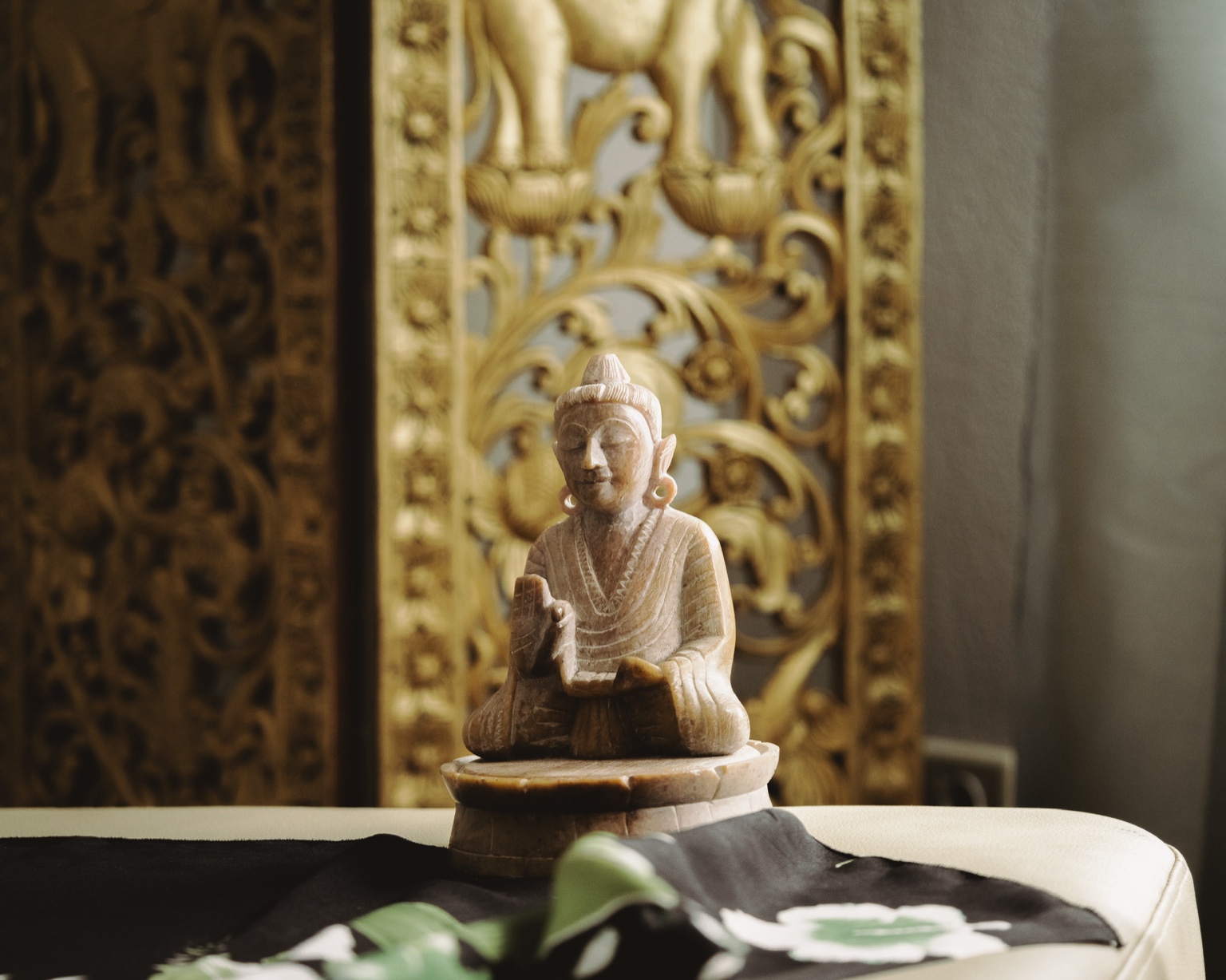 Erotic massage GIF — Tantric Massage Tenerife Kundalini