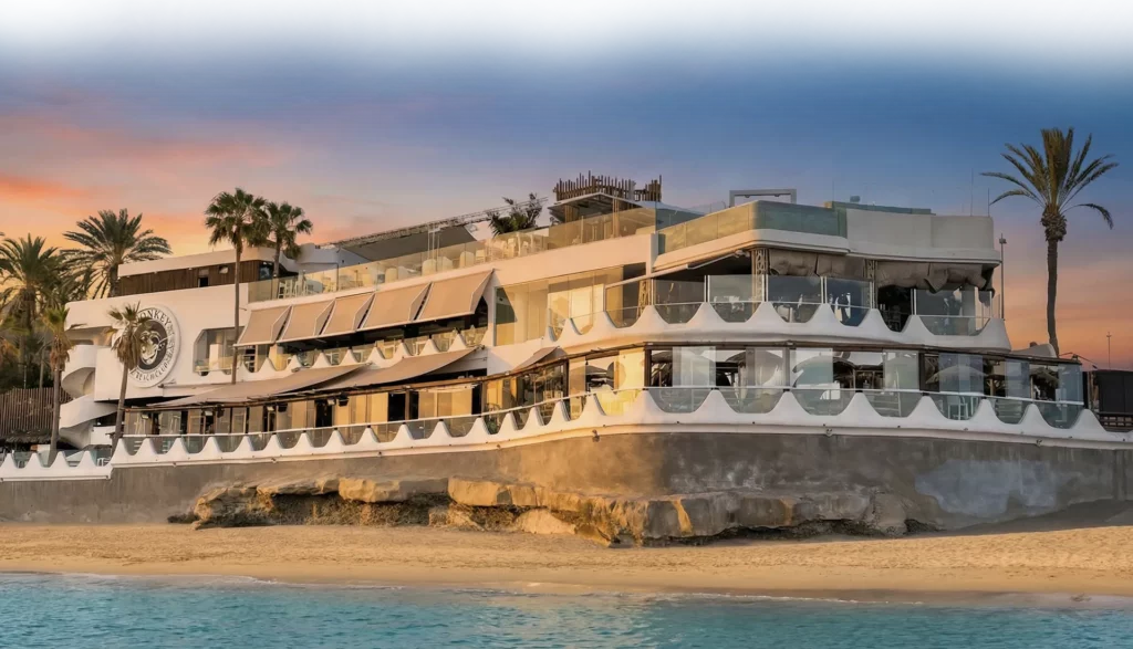 Monkey Beach Club — club swinger Barcelona