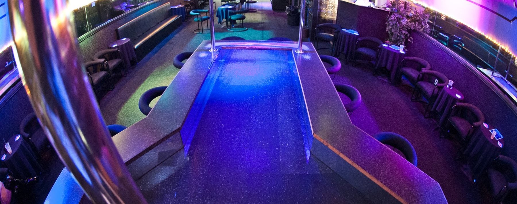 The Pony Gentlemen's Club - Greensboro - erotic massage Charlotte