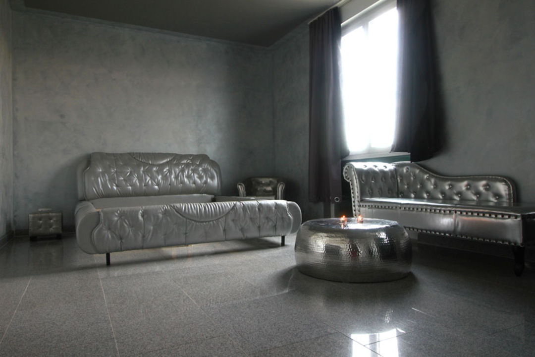Erotic massage GIF — Haus 16a
