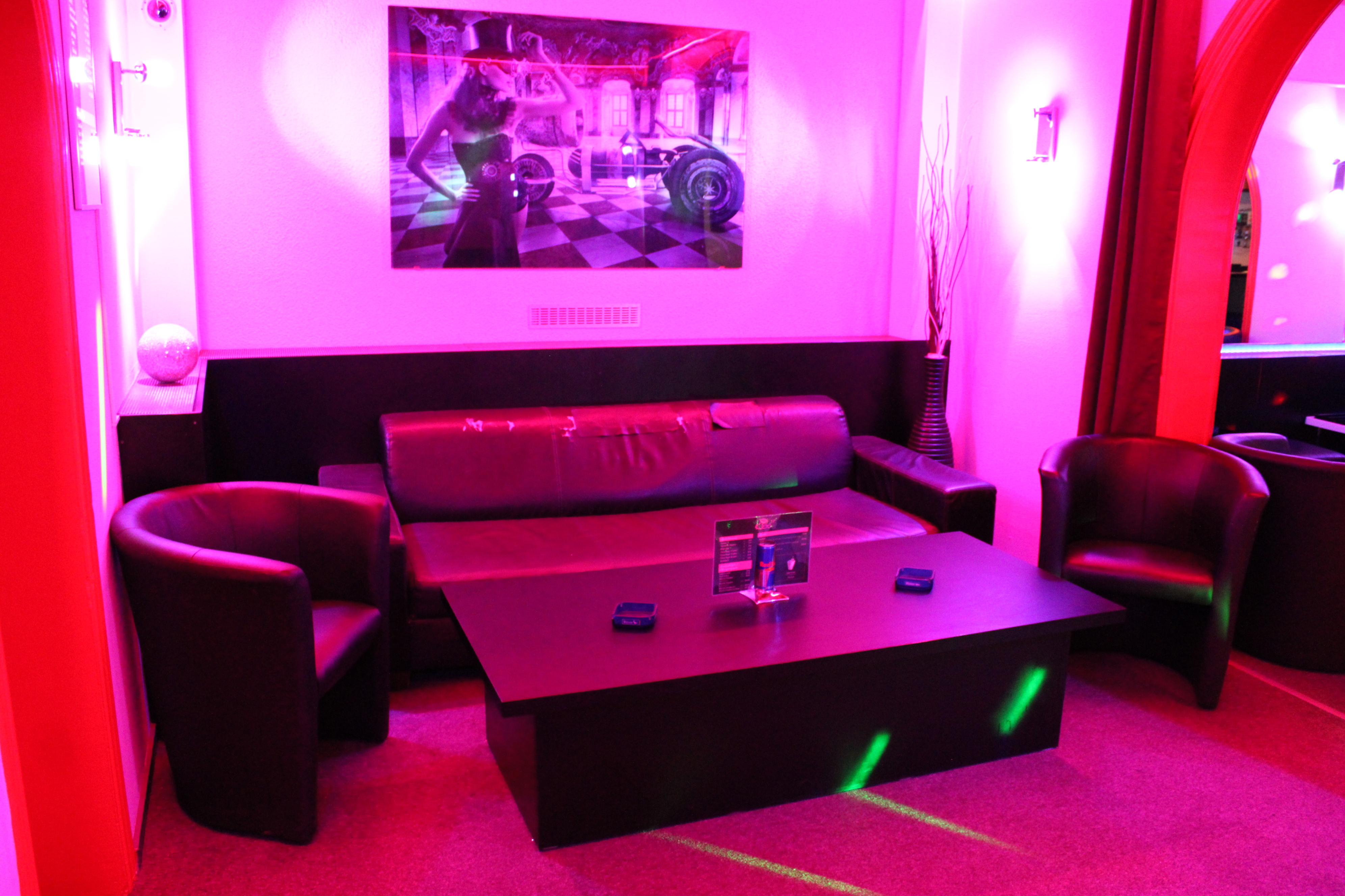 Sex club photo — Kiss 2.0 - American Table Dance Bar Erfurt