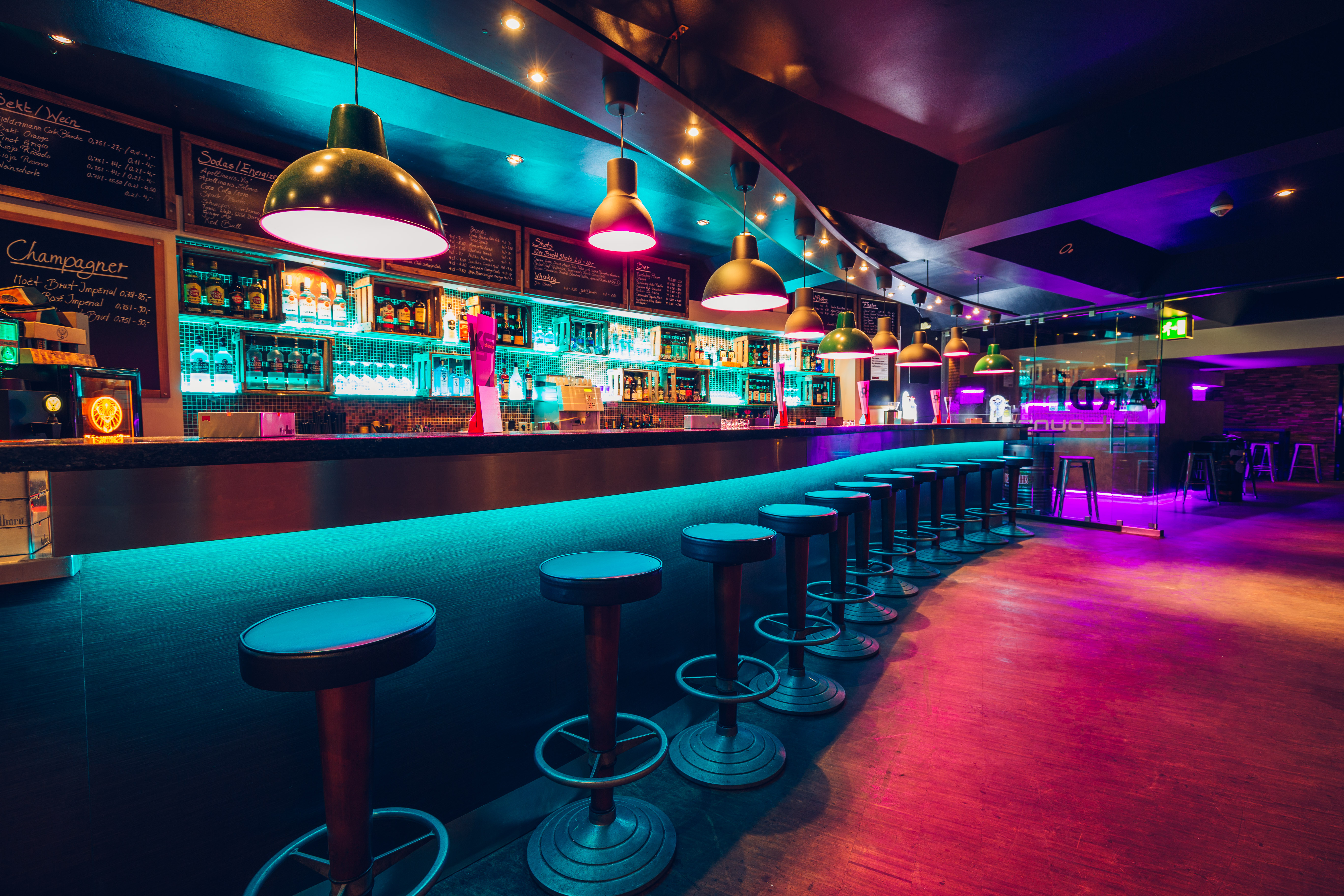 Agar Kneipe Club