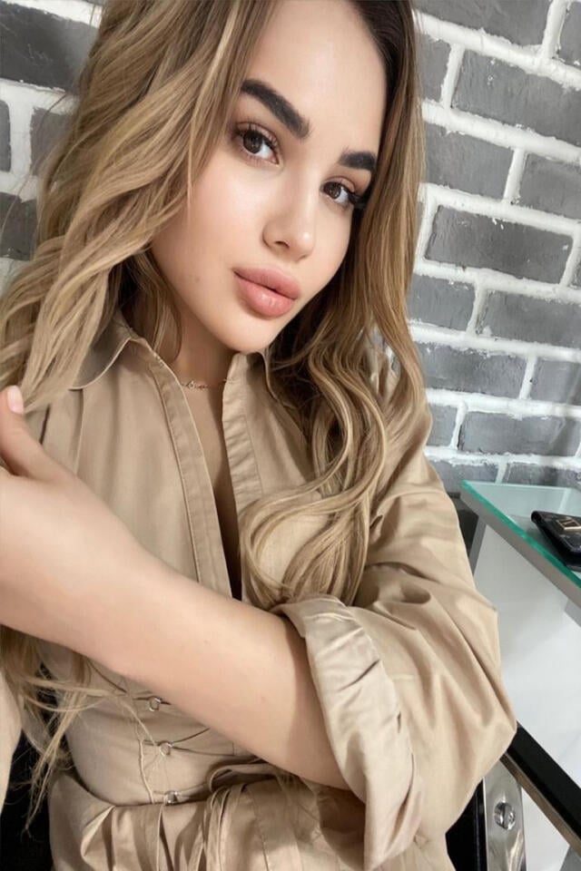 Erotic massage GIF — MassagePerHour
