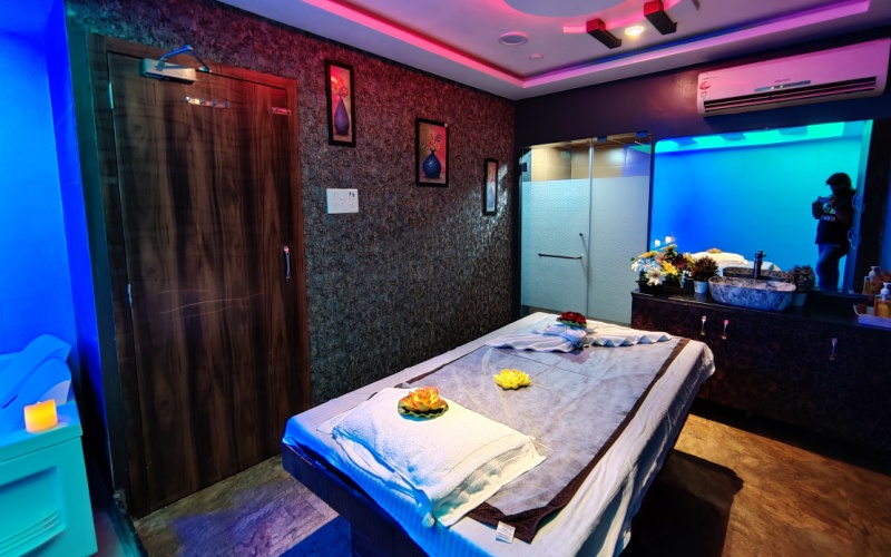 Erotic massage GIF — Oceanic Spa