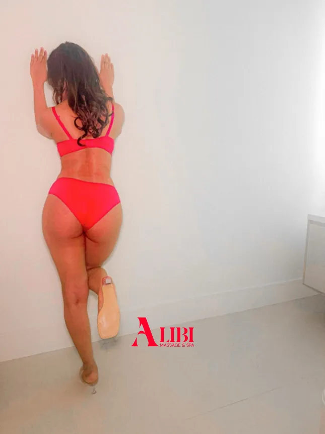 Erotic massage photo — Alibi Spa