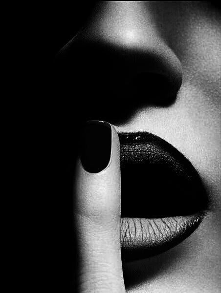 ეროტიკული მასაჟი GIF, Secrets Massage Spa