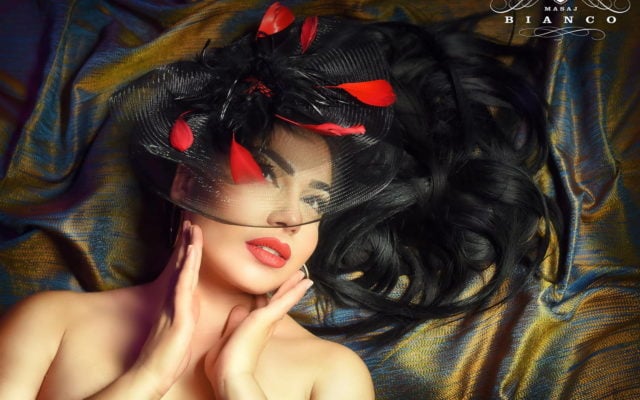 Erotic massage GIF — Bianco Salon