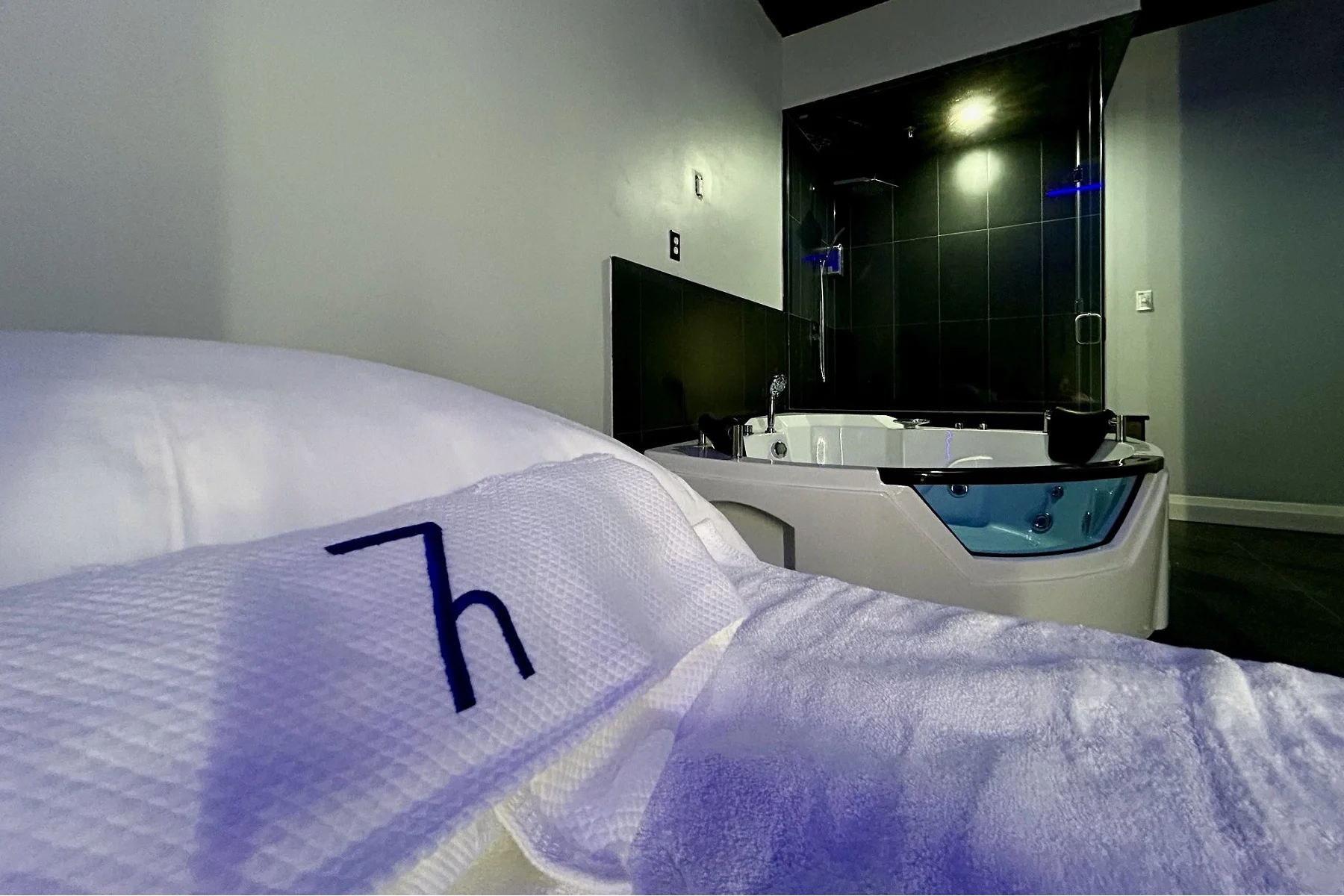 Erotic massage GIF — HEA7EN Massage Spa