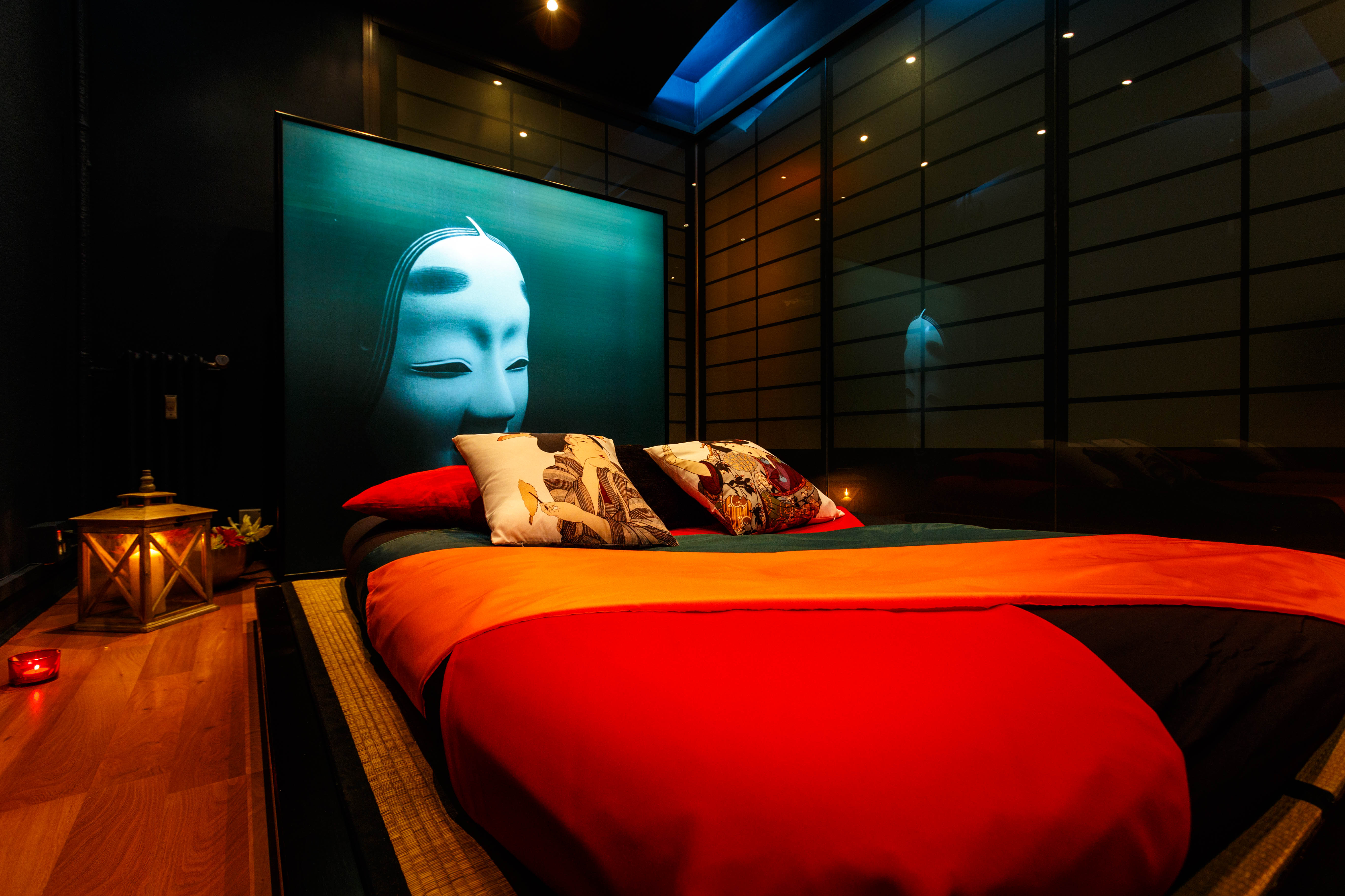 Erotic massage photo — Luxor Madrid – Erotic Massage Center