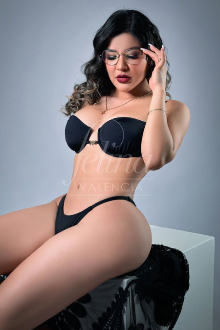 Erotic massage photo — Luxury escorts in Valencia