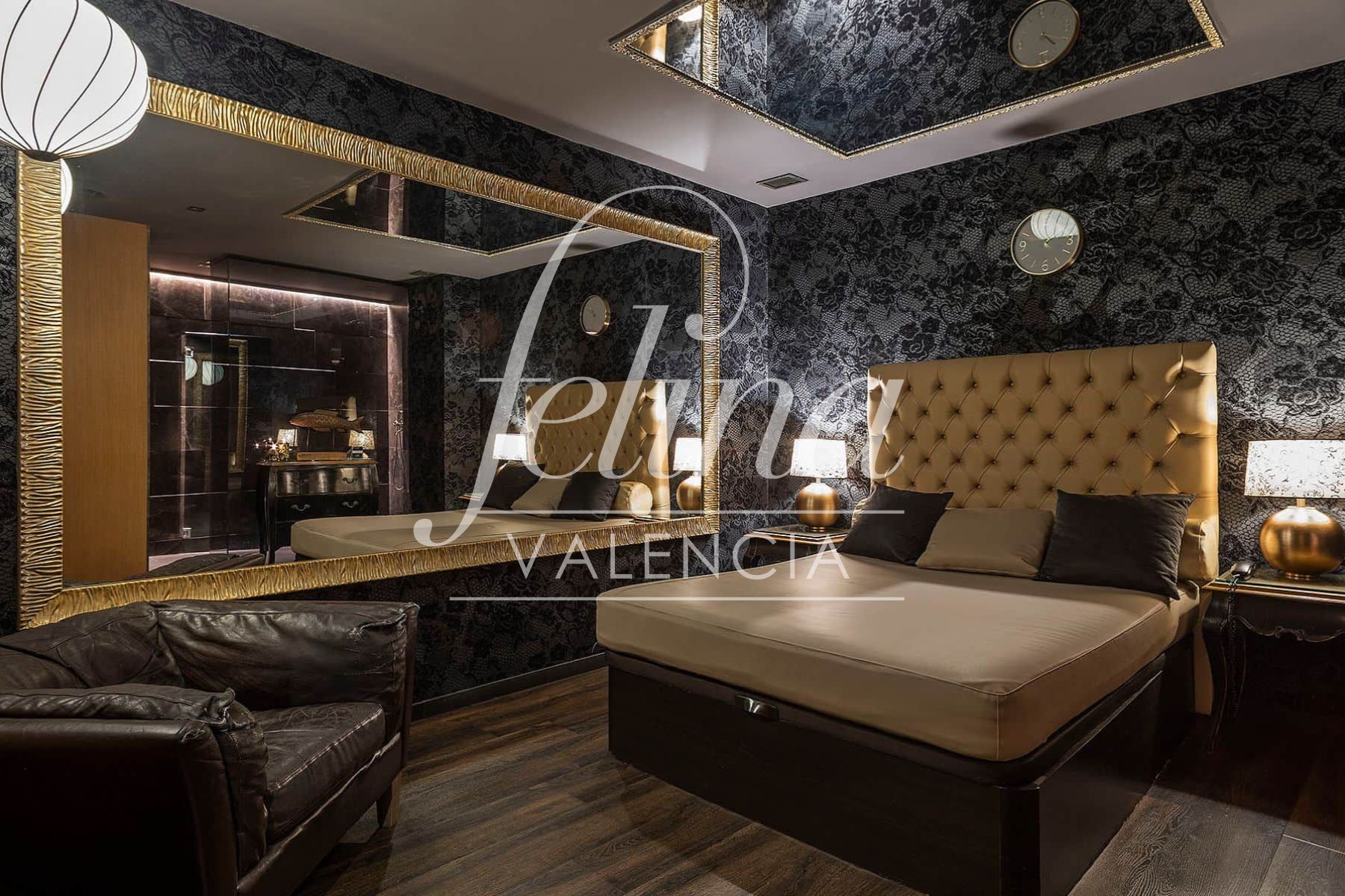 Erotic massage GIF — Luxury escorts in Valencia