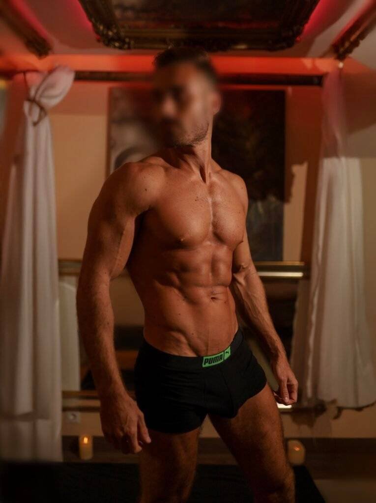 Erotic massage GIF — tantra fuengirola