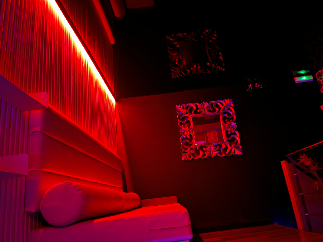 Libert Swinger Club Barcelona - Tantra Massage in Barcelona, Spain - Photo 9