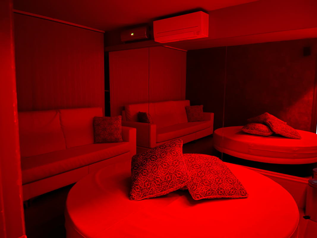 Libert Swinger Club Barcelona - Tantra Massage in Barcelona, Spain - Photo 11