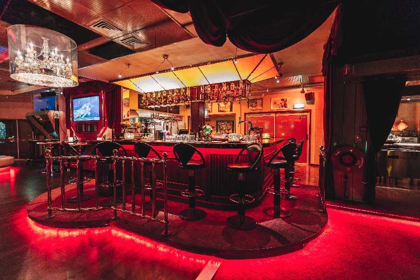 Club Paradise photo