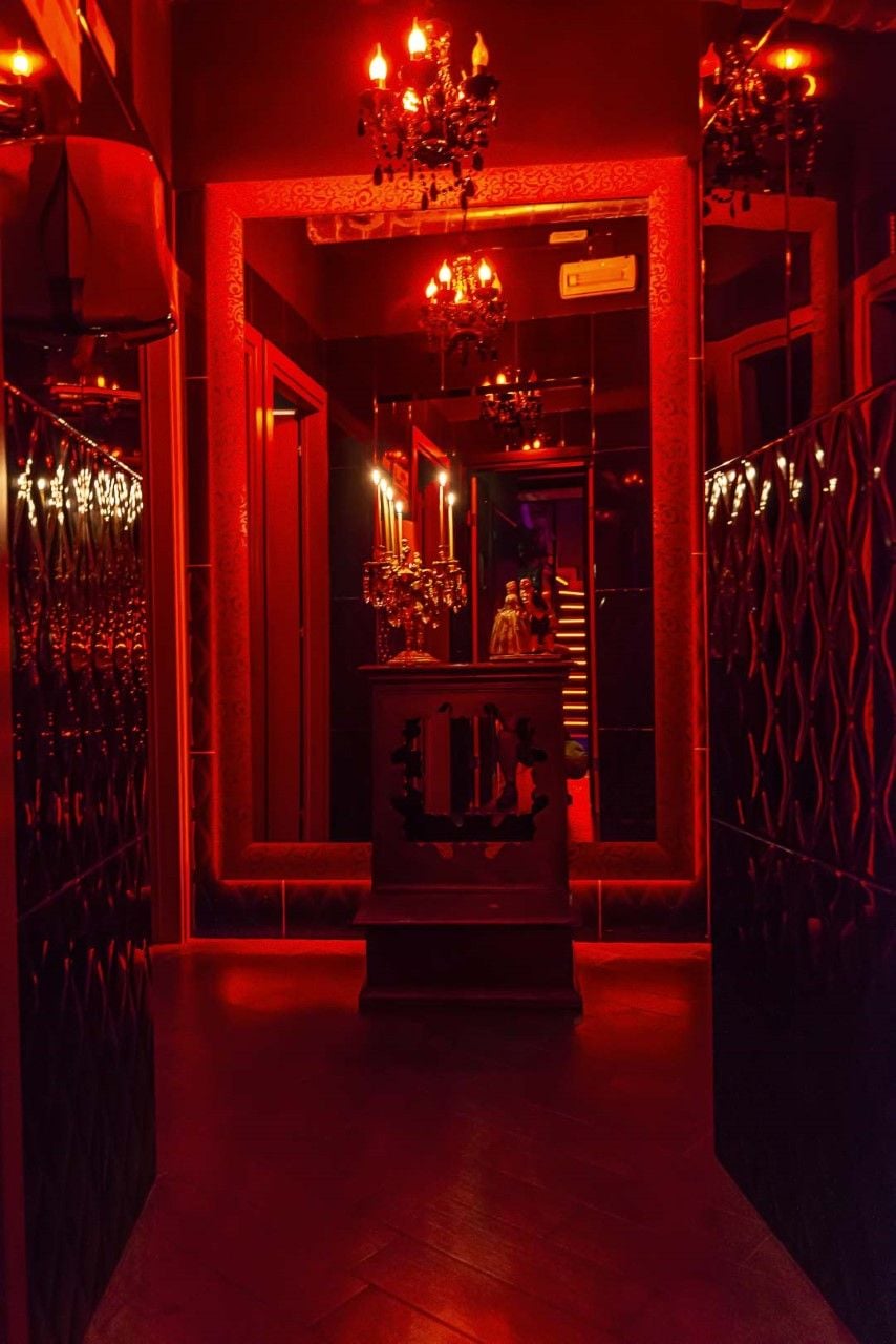 Swingers Club 69 - Erotic Massage in Rome, Italy - Photo 12