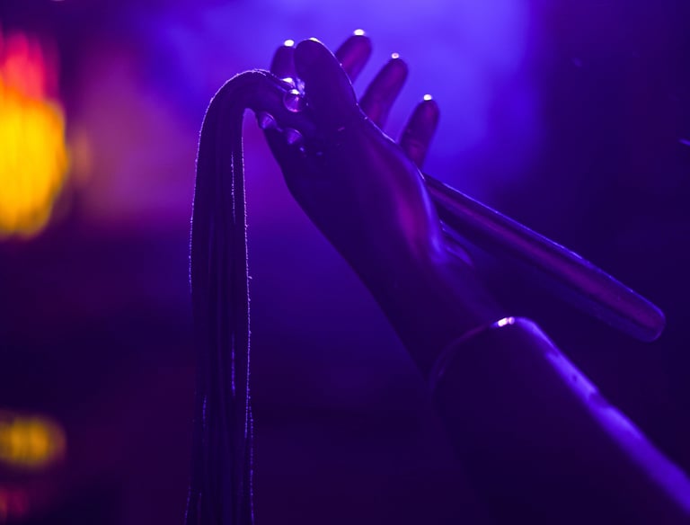 Royal Club Prive - Erotic Massage in Florence, Italy - Photo 10