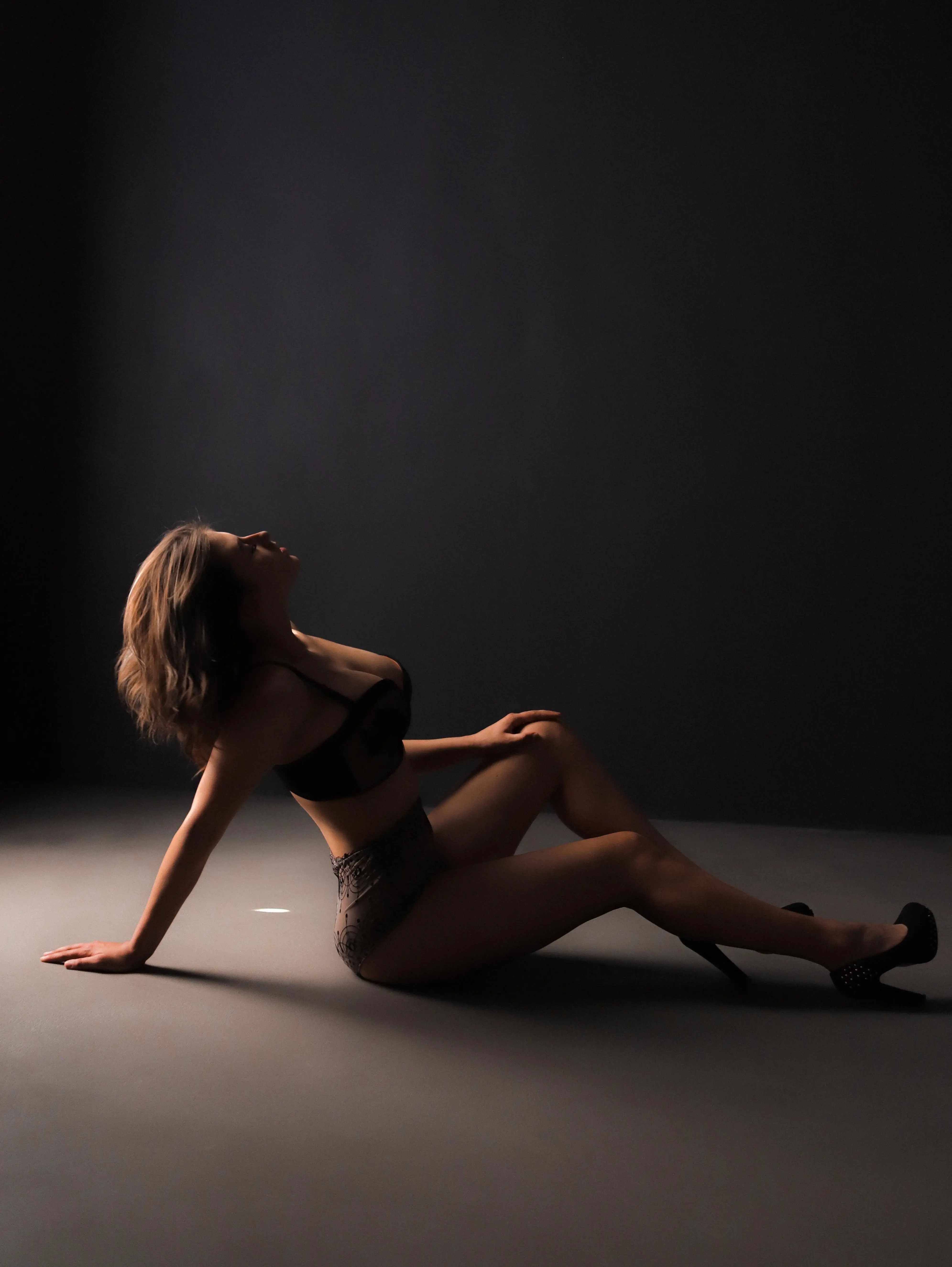 Erotic massage GIF — Red Room Erotic Massage