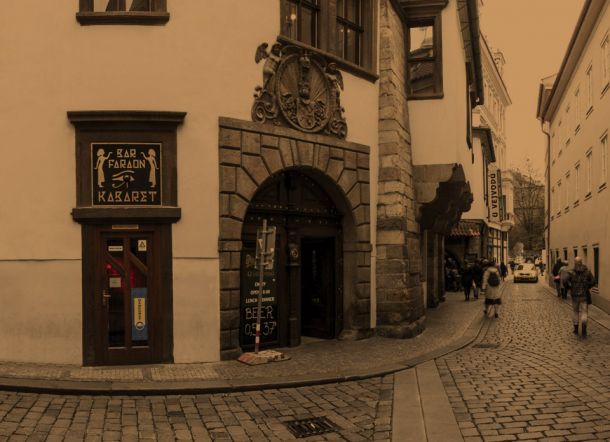 Faraon Bar | exclusive cabaret bar, erotic massage venue in Prague — photo 3