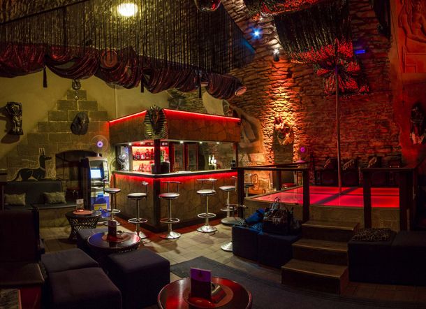 Faraon Bar | exclusive cabaret bar, erotic massage venue in Prague — photo 4