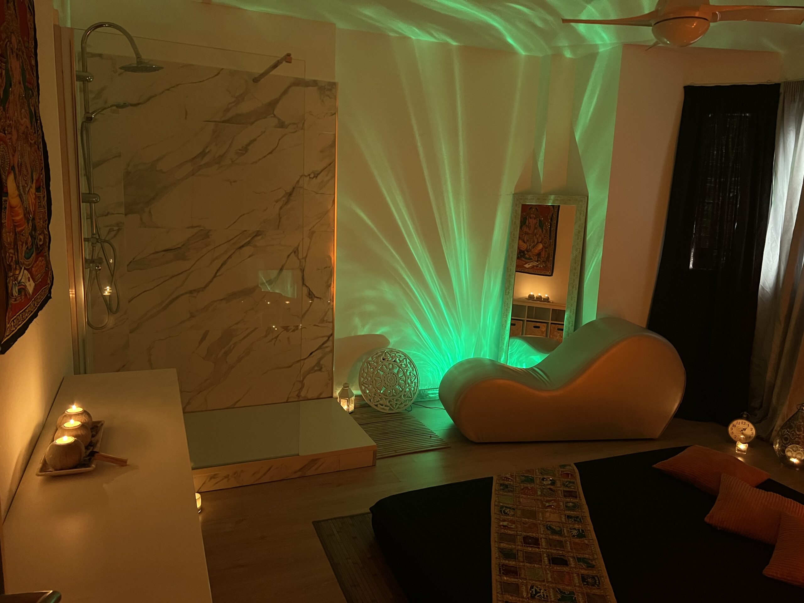 Erotic massage GIF — Energy Tantric Massage