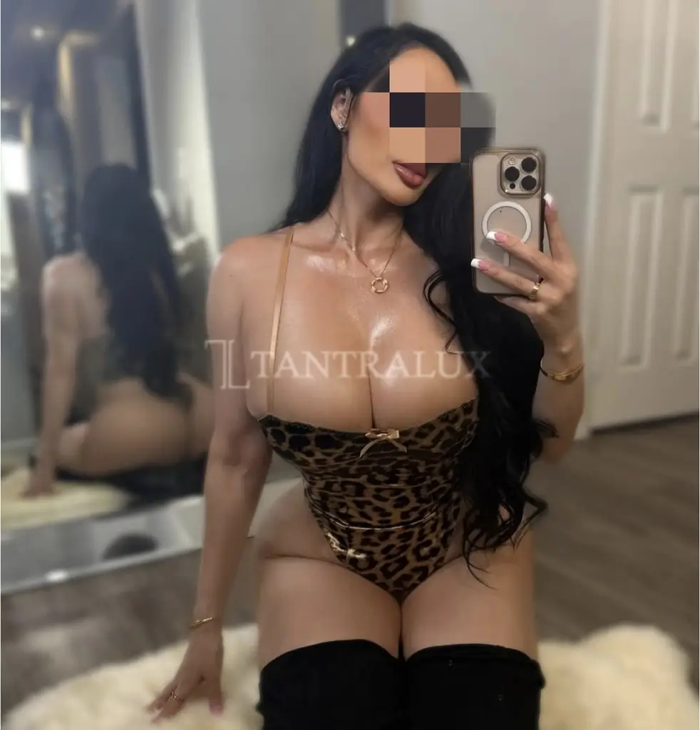 Erotic massage photo — Tantra Massages Rome Center