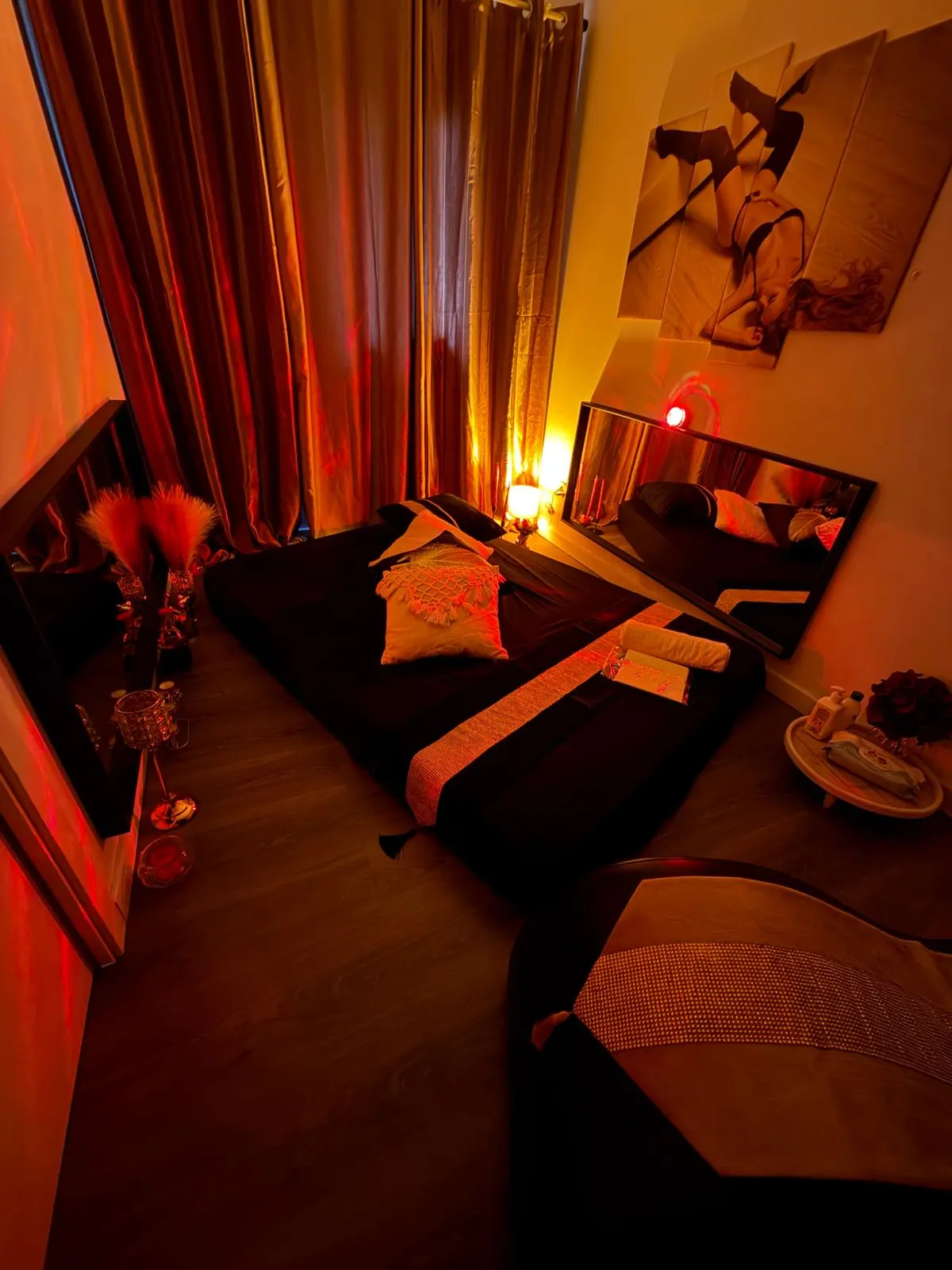 Erotic massage GIF — Tantric Luxe Mallorca - Masajes Tantricos