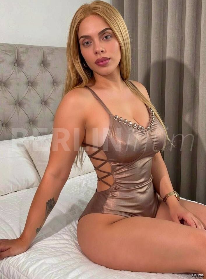 Erotic massage GIF — Maria massages