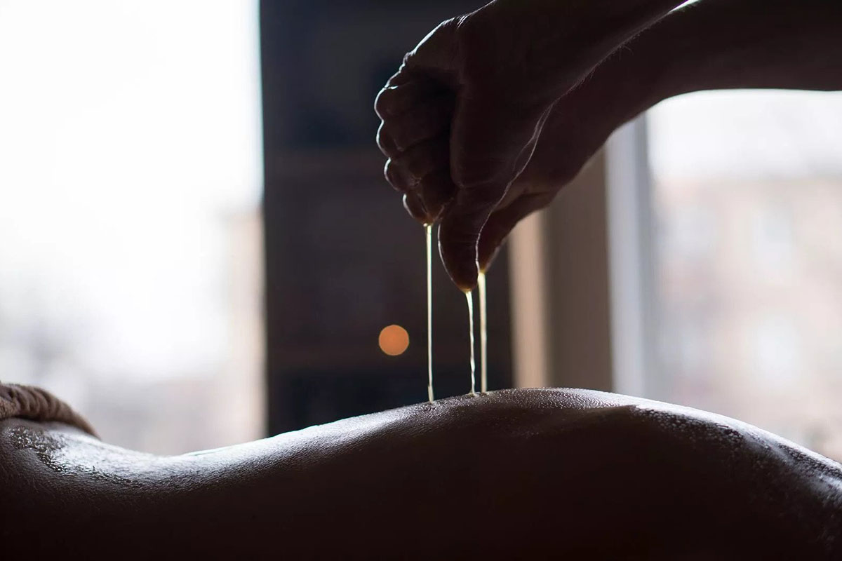 Erotic massage GIF — Aisha Massage
