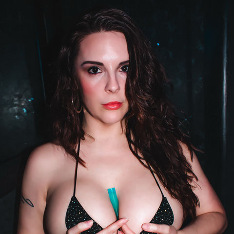 Victorias Cabaret - erotic massage Charlotte