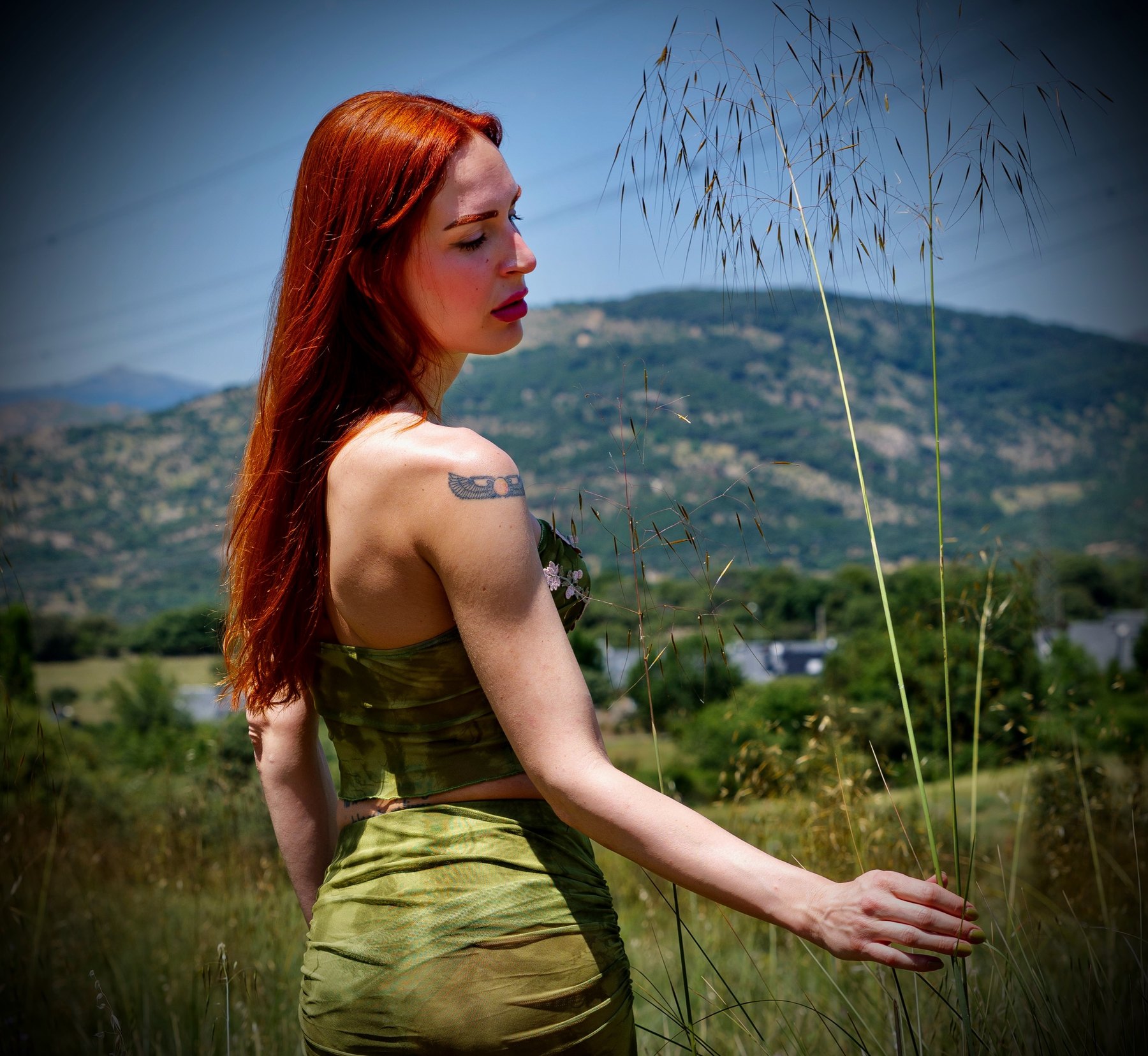 Erotic massage GIF — Lara Tantric Massage