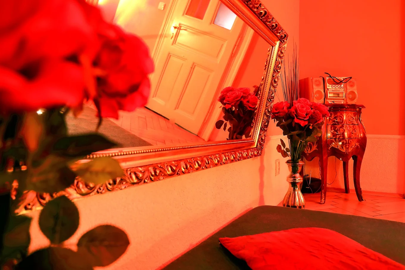 Erotic massage GIF — GLAMOUR Czech Erotic Massage